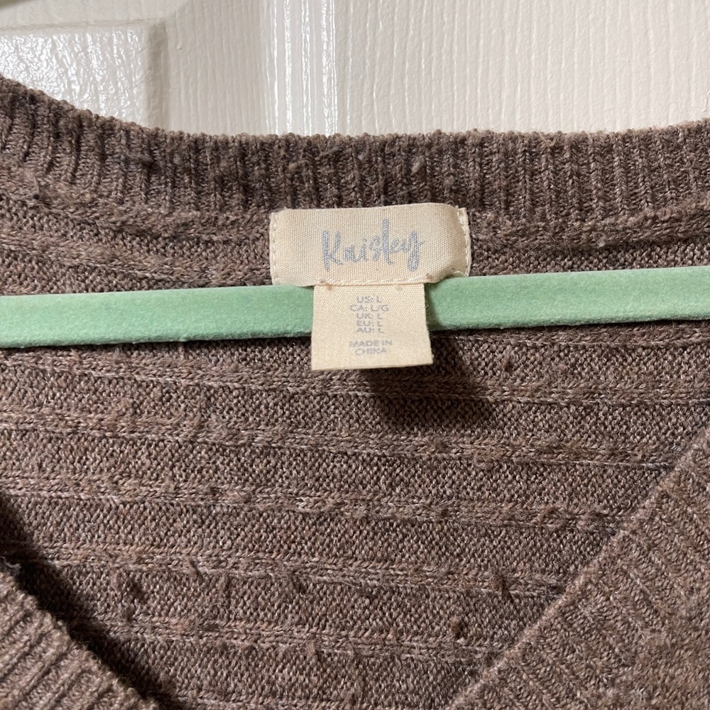 Kaisley Women's Brown V-Neck Sweater L - Picture 2 of 4
